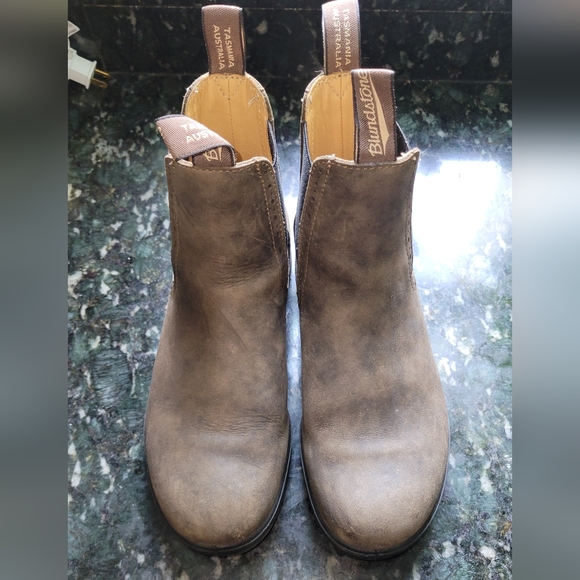 Blundstones 1351 High Top Boots - Picture 3 of 5